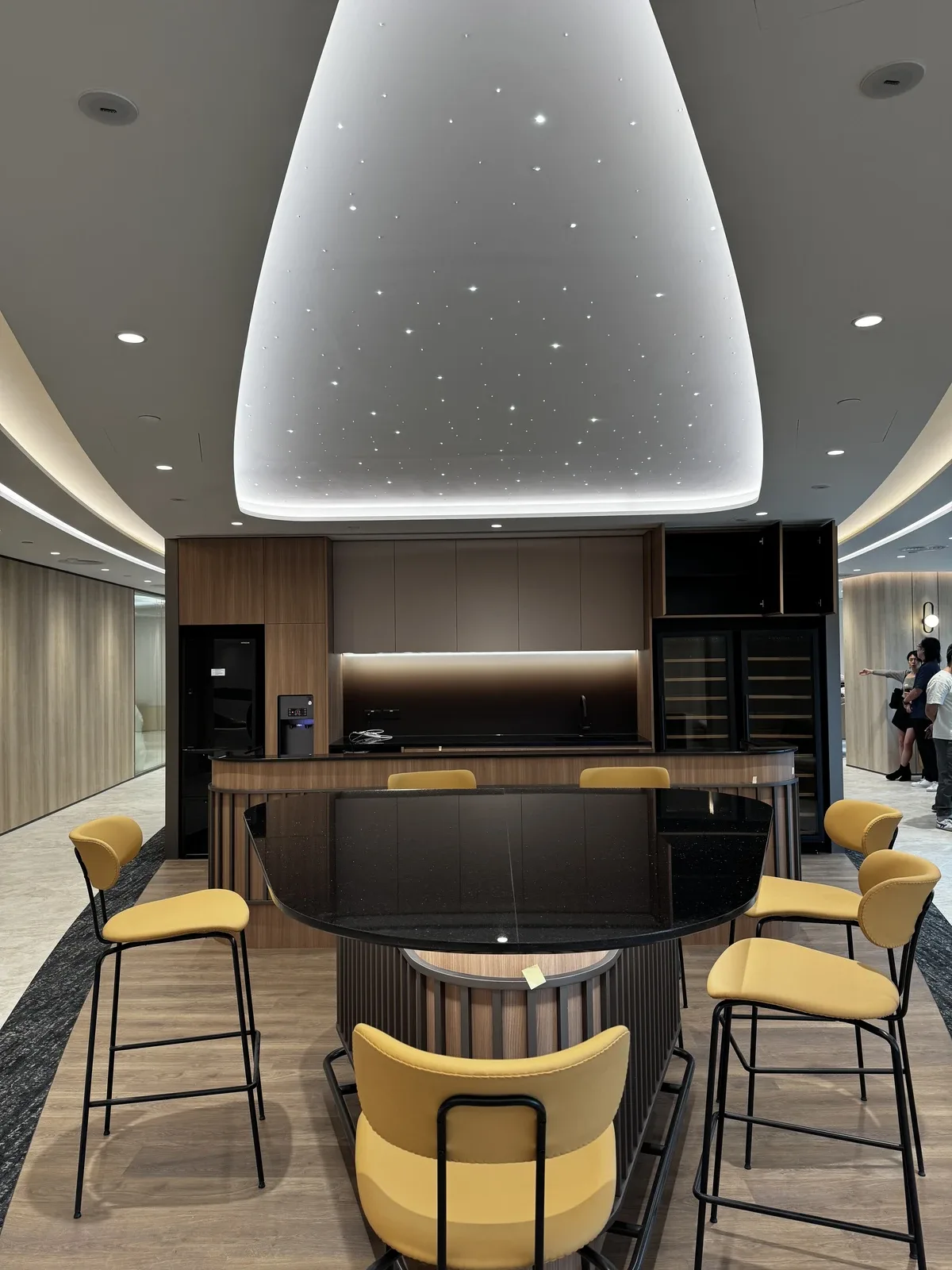FWD Hong Kong site imagery, reference profile image 4